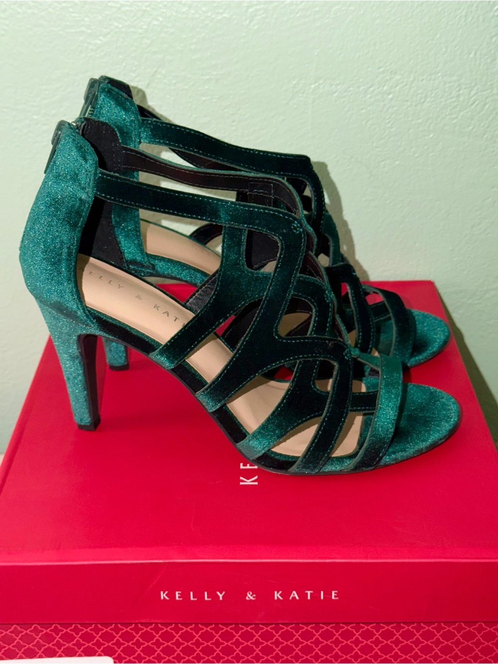 Kelly & Katie Emerald Green Velvet Strappy Cutout Heels - Picture 3 of 6
